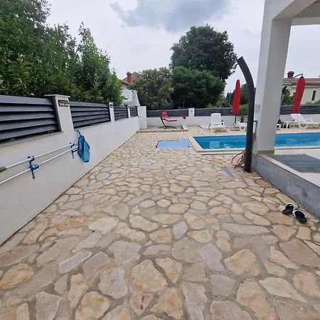 Сasa de vacaciones Haus Milly Jacuzzi & Pool *
