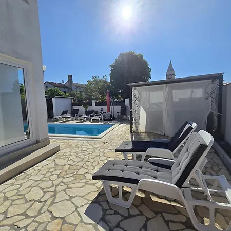 Haus Milly Jacuzzi & Pool Сasa de vacaciones